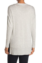 Load image into Gallery viewer, T Tahari Long Sleeve V-Neck Cardigan
