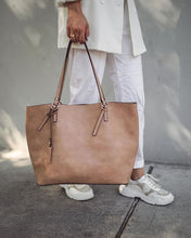 Load image into Gallery viewer, Large Tote - Two in One
