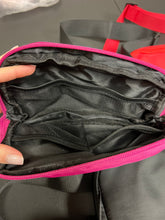 Load image into Gallery viewer, BUM BELT BAG
