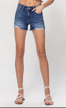 Load image into Gallery viewer, Vervet Mid-Rise Dark Stretch Shorts
