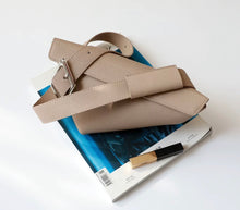Load image into Gallery viewer, Geometric Bag
