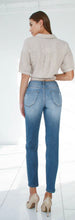 Load image into Gallery viewer, CROPPED GIRLFRIEND STRETCHED JEANS
